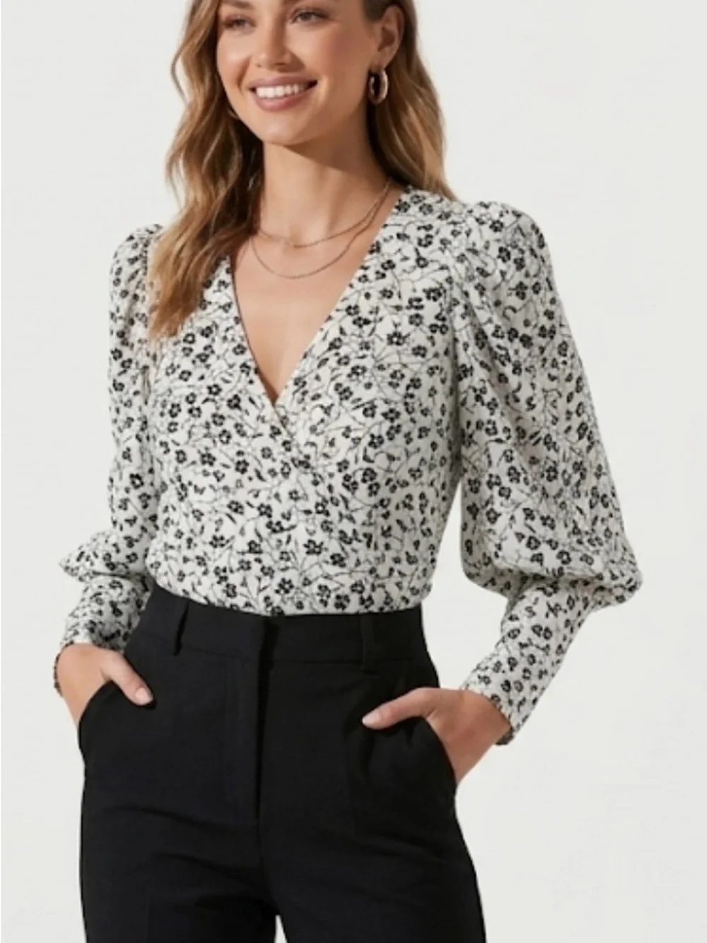 ASTR the Label Ivory Black Ditsy Floral Wrap Blouse Puff Bishop Sleeve Small